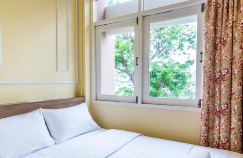 San Chao Pho Suea Hostel | Lamoon Vivit
