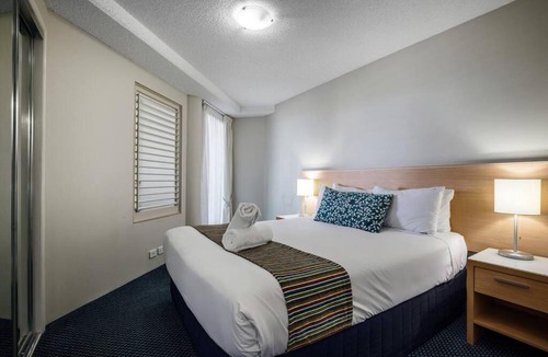 Mooloolaba Apartment | Landmark Resort Mooloolaba 4th Floor Apartment with a View