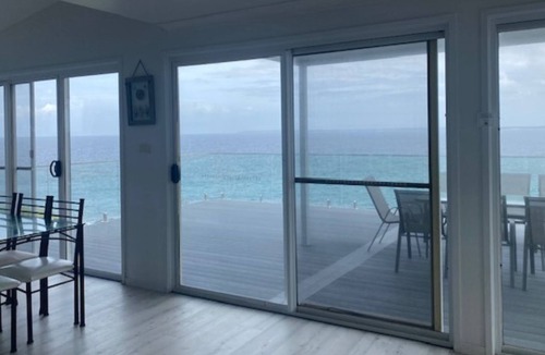 Culburra Beach House | Le Vista – captivating family retreat with breath taking water views