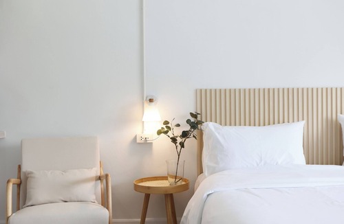 Talat Yai Hotel | LFOUR