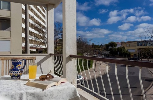 Carcavelos Condo | Light and Airy, Every Comfort on the Lisbon Coastline
