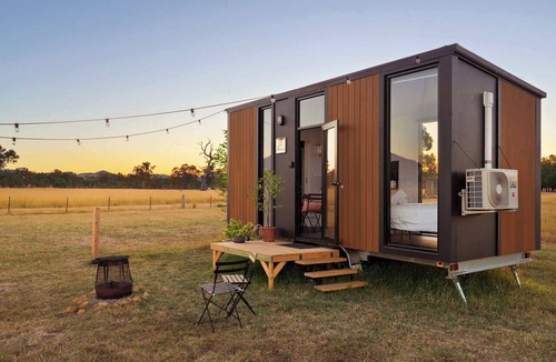Maindample House | Lilly Pilly by Tiny Away