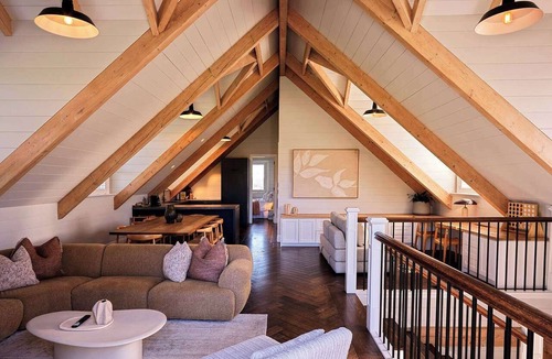 Berry House | Linnaeus Farm, Berry - by Linnaeus Collection