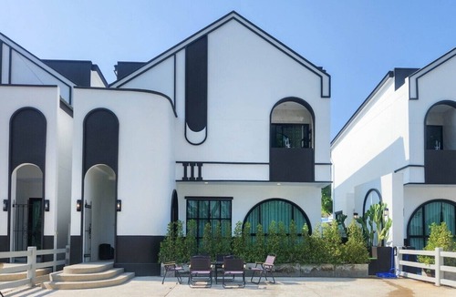 Pak Chong Villa | Live with passion pool villa