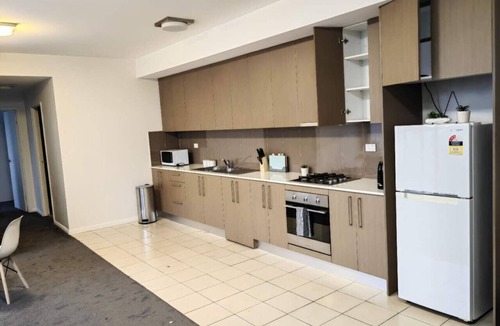 Liverpool Apartment | Liverpool 舒适两居 近火车站&Westfield