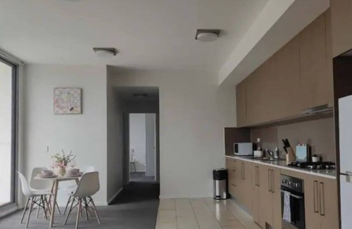 Liverpool Apartment | Liverpool 舒适两居 近火车站&Westfield