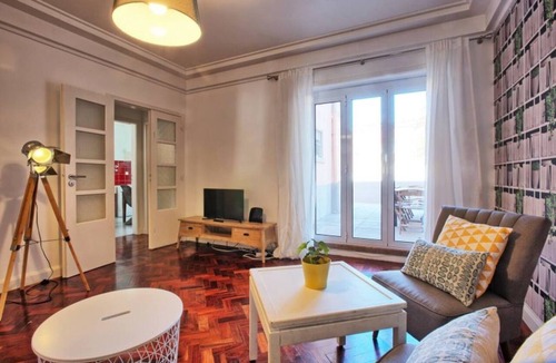 Lisbon Old Town Apartment | Liverpool Terrace