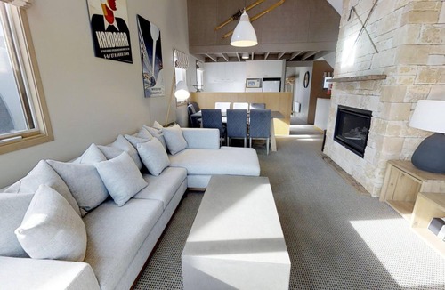 Perisher Valley Apartment | Lodge Chalet 17 - Luxury apartment with spectacular views
