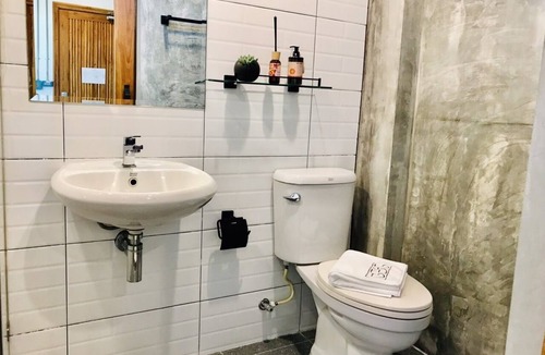 Khlong Song Ton Nun Hotel | Loft 202 Hotel