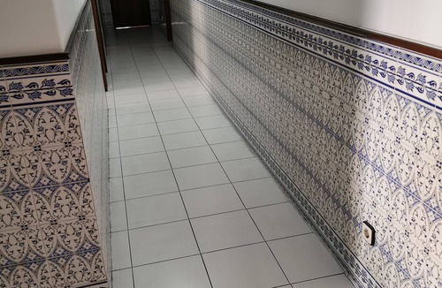 Sacavem Apartment | Lovely Apartment - Shared Spaces. n10 minutes drive from Lisbon Airport.