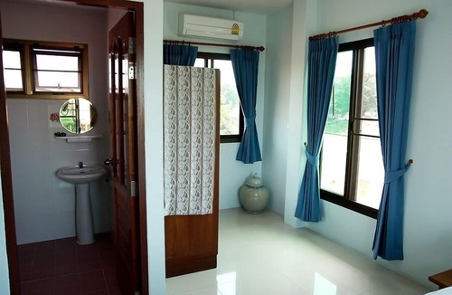 Ayutthaya House | Loy Manee House
