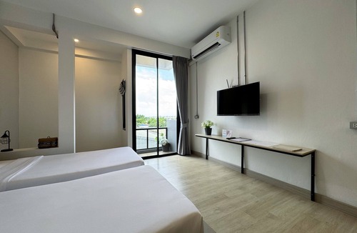 Lam Luk Ka Hotel | Luka House