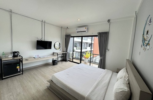 Lam Luk Ka Hotel | Luka House