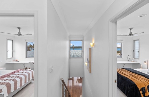 Silverwater House | Luminara Lago Waterfront Villa One at Silverwater