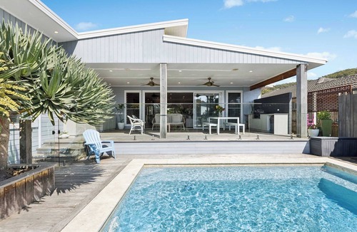 Wamberal House | Luxe Wamberal Vibe | Pool, Yard, Close to Beach