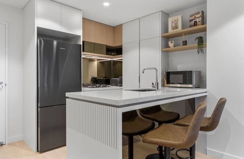 Brisbane Central Business District Apartment | Luxurious 2 Bed Apartment with Pool, Sauna and Gym