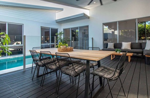 Parramatta Park Villa | Luxurious City Sanctuary with Private Pool – Perfect for Family Getaways in Cairns