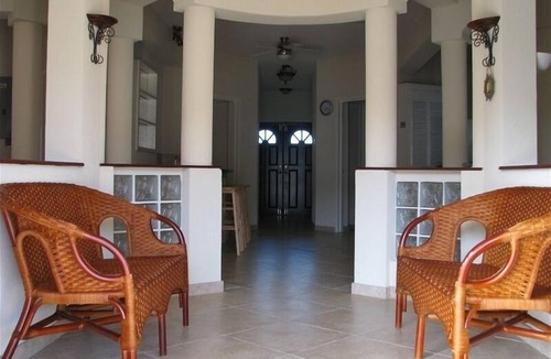 Welches Villa | Luxurious South-Coast Villa