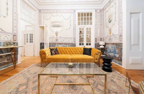 Se Apartment | Luxury 4BR Steps from Praça do Comércio