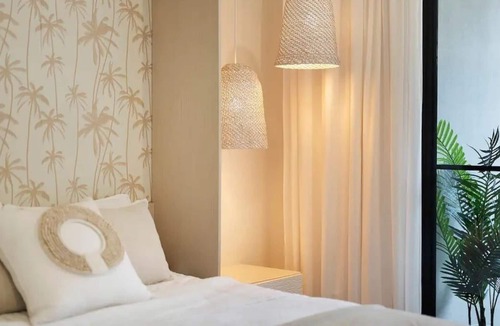 Peregian Springs House | Luxury Stay and Play -with Pool