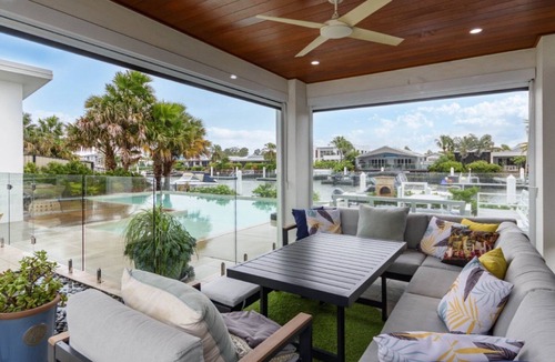 Banksia Beach House | Luxury & Style on the Canal