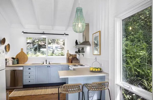 Wagstaffe House | Luxury Villas Bouddi Bungalow (Walk to the beach)