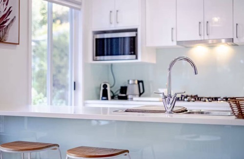 Macmasters Beach House | Luxury Villas Stone's Throw at Macmasters (Walk to the beach)