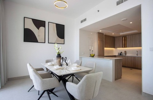 Dubai Maritime City Apartment | Luxury Waterfront 2BR with Resort Amenities