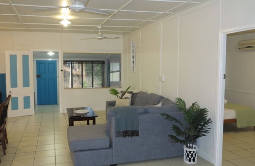 Nelly Bay Cottage | Maggie Soul - Renovated and charming cottage in beautiful Nelly Bay