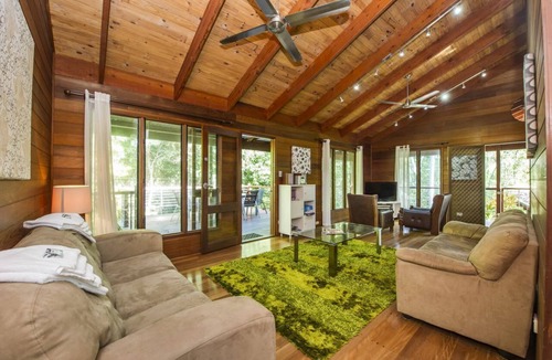 Arcadia House | Magnetic Effect