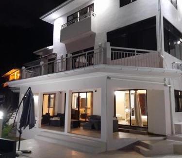 Anse Etoile House | Maison L'Horizon