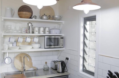 Tinonee Cabin | Mansfield on the Manning Banksia Cabin 1 - self contained riverfront cabin