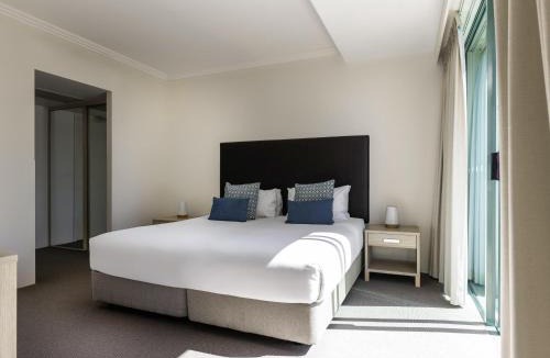 Surfers Paradise Apartment | Mantra Crown Towers