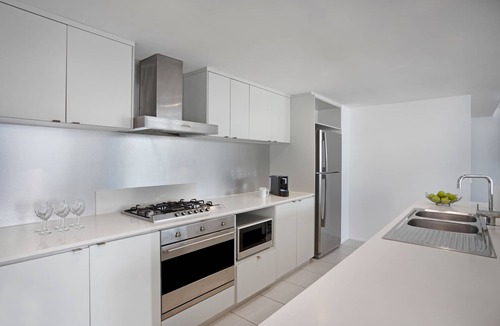 Cairns Central Business District Apartment | Mantra Trilogy
