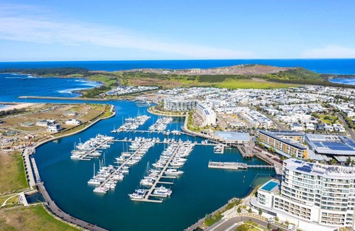 Shell Cove Apartment | Marinafront Retreat Shell Cove