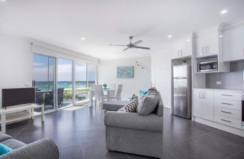 Mollymook Apartment | Mariners Mollymook Beach - beachside apartment