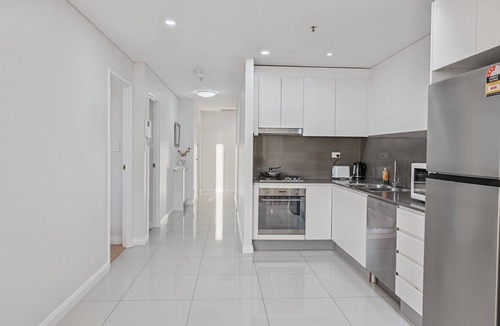 Mascot Apartment | Mascot 804