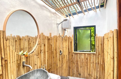 Suraberata House | MAXY Guest House