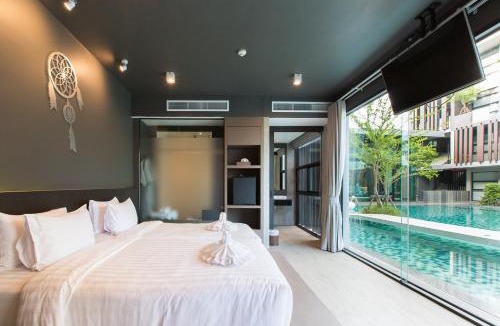 Ban Bo Han Hotel | Maya Phuket Airport Hotel-Naiyang Beach