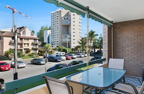 Coolangatta Apartment | Maybury Unit 3