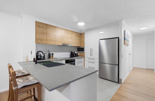 Mermaid Beach Apartment | Mermaid Beach Hideaway - Family Getaway