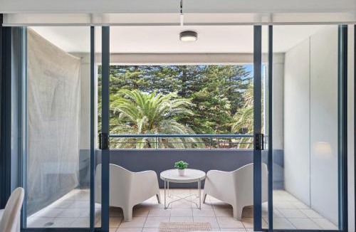 Cronulla Apartment | MetaWise BNB Modern Studio in Central Cronulla 2