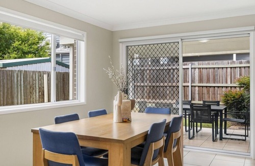 Middle Ridge Apartment | Middle Ridge Retreat – Walk to Shops & Parks!