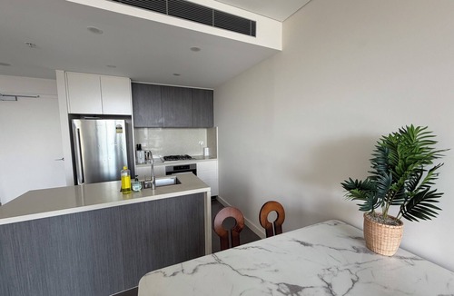 Lidcombe Apartment | Modern 2-Bedroom Apartment Near Olympic Park – Ideal for Families & Short Stays