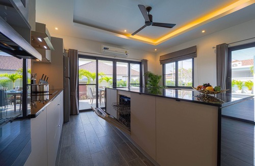 Hua Hin Villa | Modern 3 Bedroom Private Pool Villa -ML7