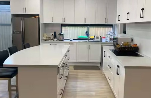Springvale House | Modern comfortable shared house