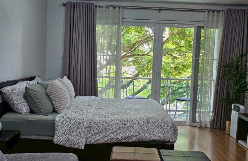 Nimman Apartment | Modern Style 1BR/Large balcony at Nimman