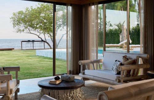 Puk Tian Villa | Mola-Mola Beachfront Villa by Yudee Assets