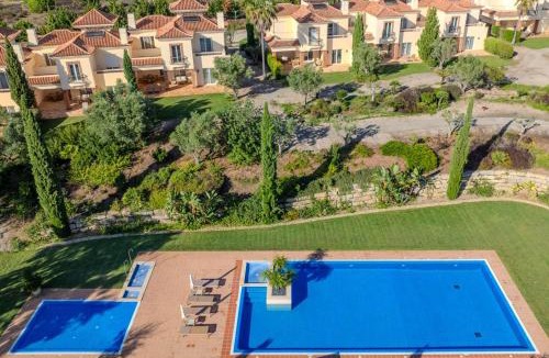 Vila Nova De Cacela Villa | Monte Rei 2 bed linked villa