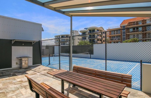 Caloundra Apartment | Monterey Lodge Unit 16, 27 Warne Terrace. Kings Beach